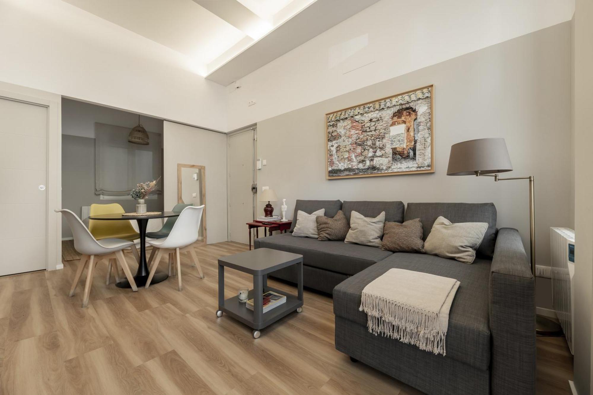 Coqueto Apartamento En Delicias — Photos 3